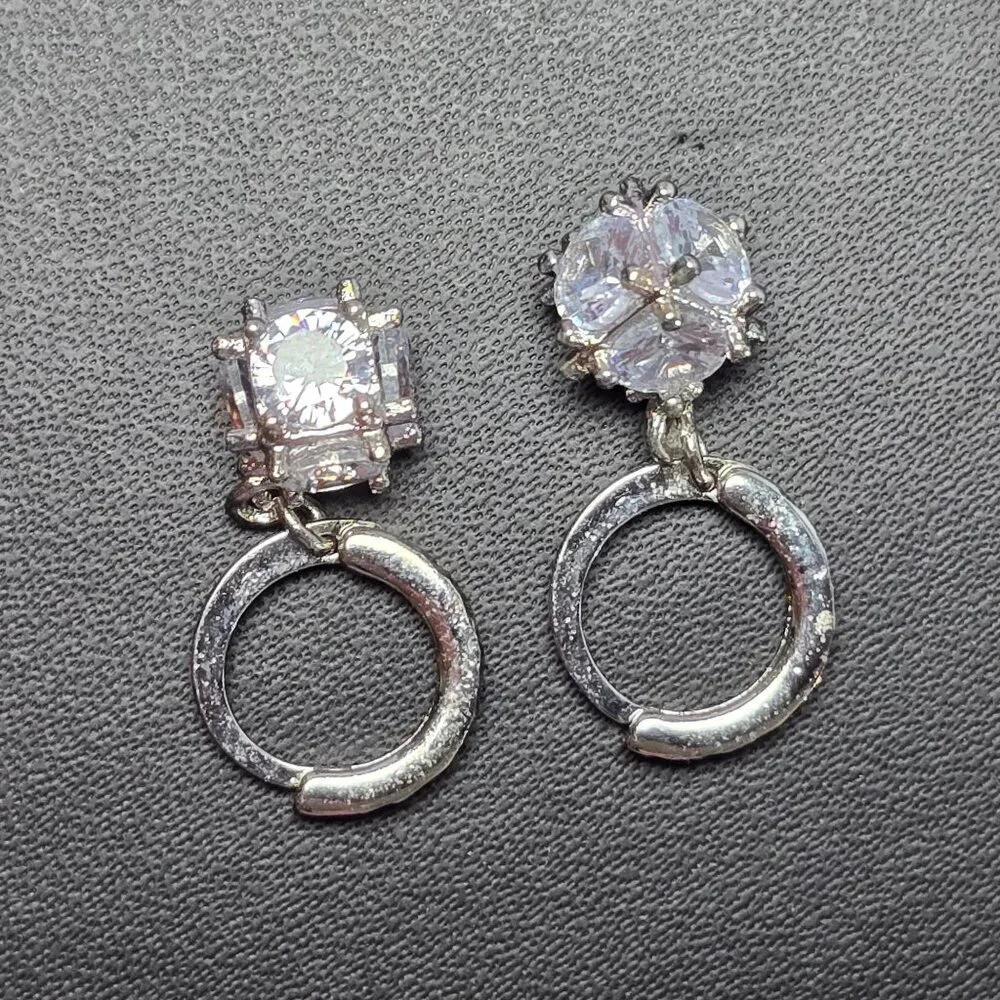 N/A these earrings
